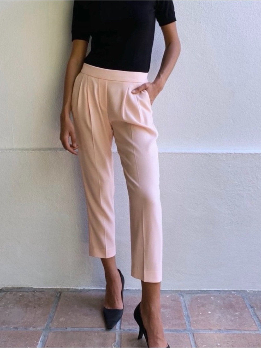 Aritzia Babaton Conan Pink Pleated Cropped Trousers Size 12